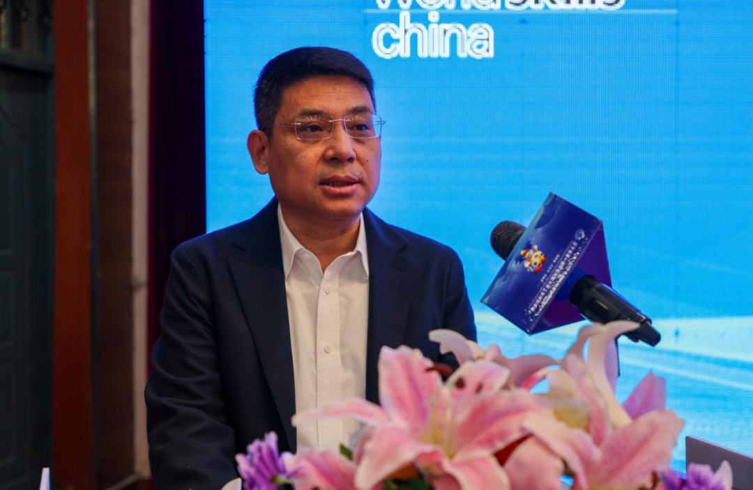 我院姜昊为国出征!铁岭技师学院举行出征仪式为参加2022年世界技能大赛特别赛工业控制